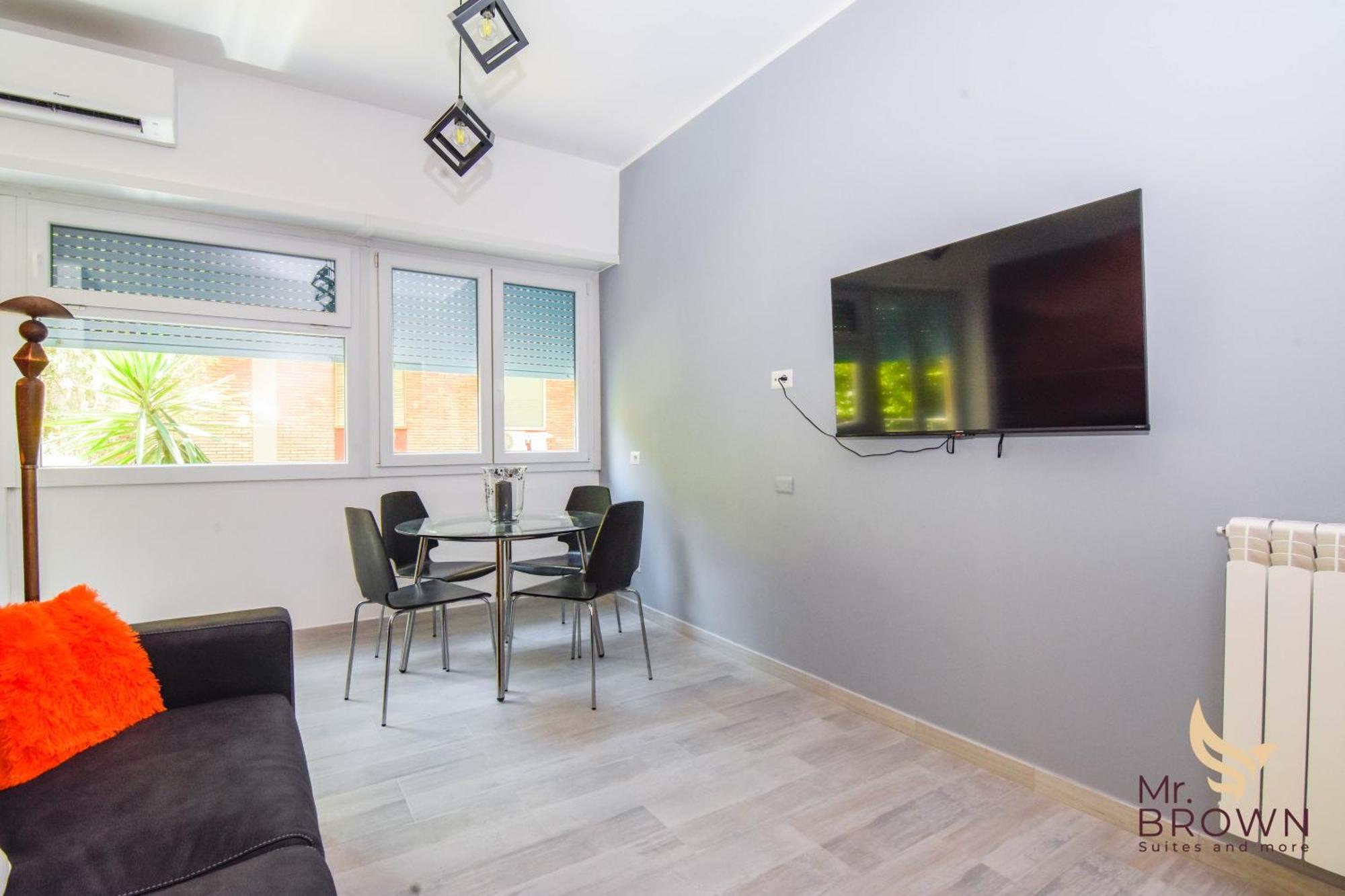 Mr Brown Home And Suites Рим Екстериор снимка
