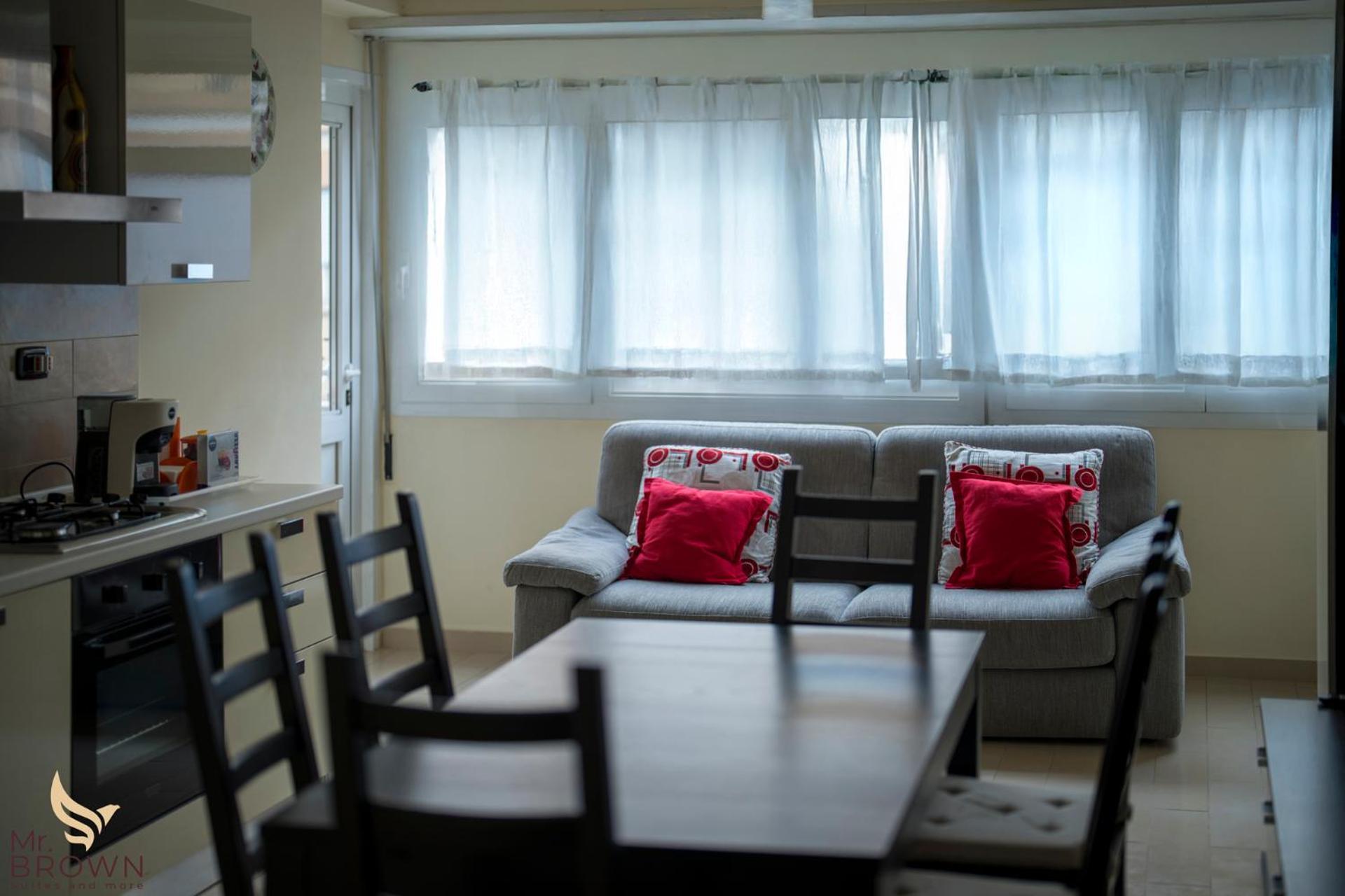 Mr Brown Home And Suites Рим Екстериор снимка